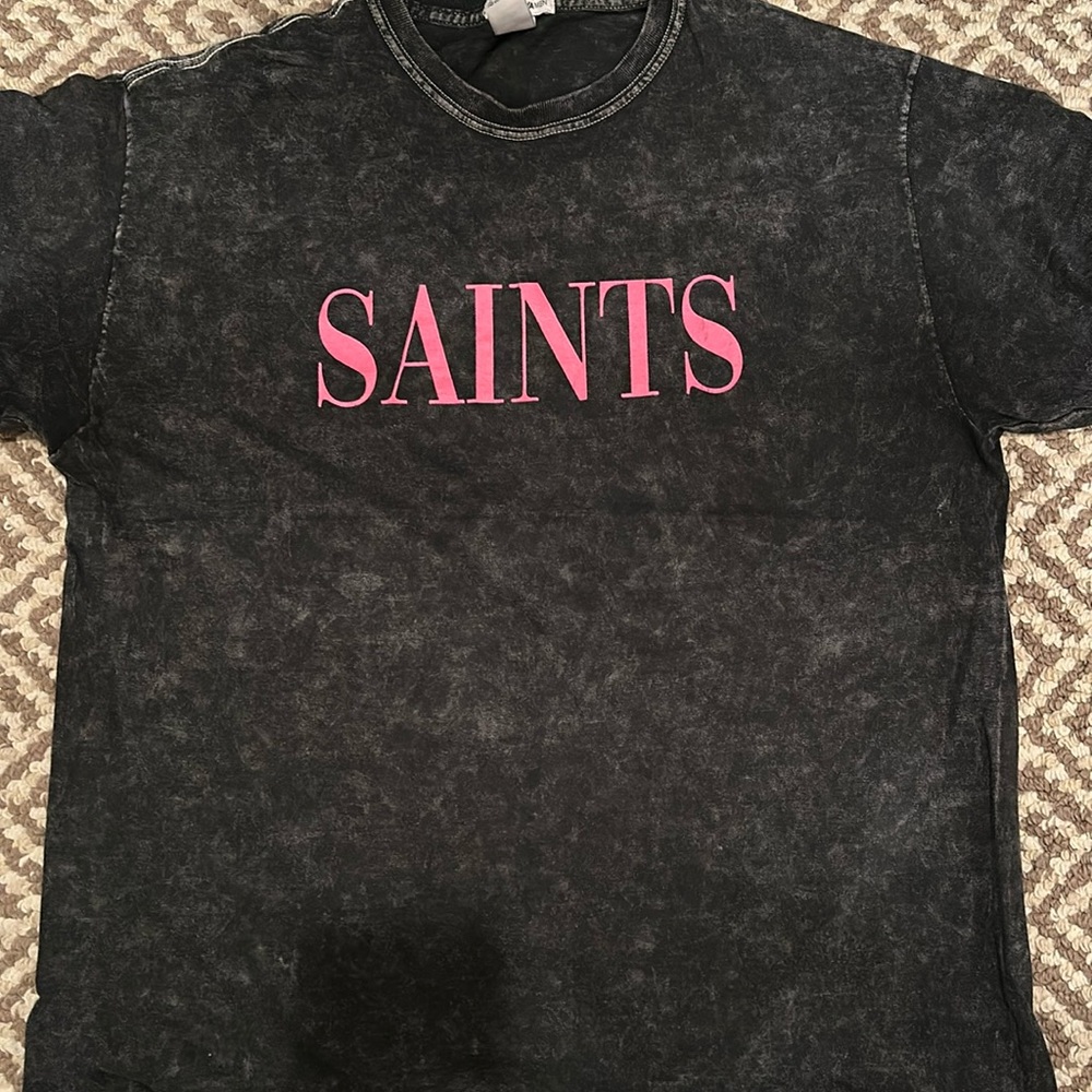 Fashion Nova Saints Short Sleeve Tee - Black/Pink (Size S)